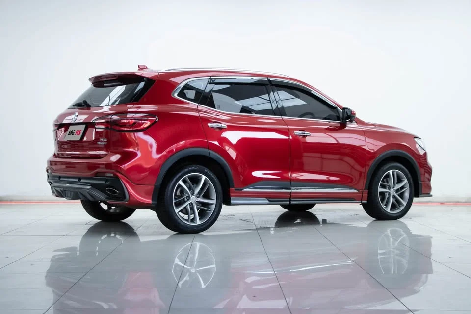 2019 MG HS 3