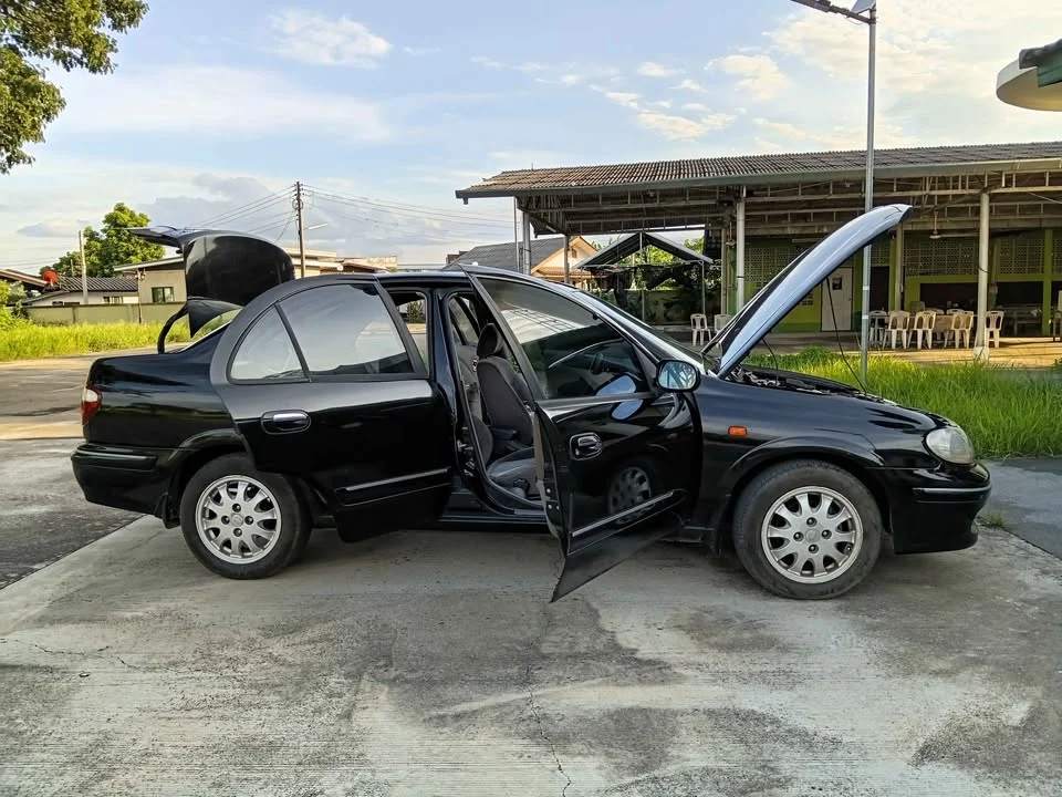 2002 Nissan Sunny N16 3