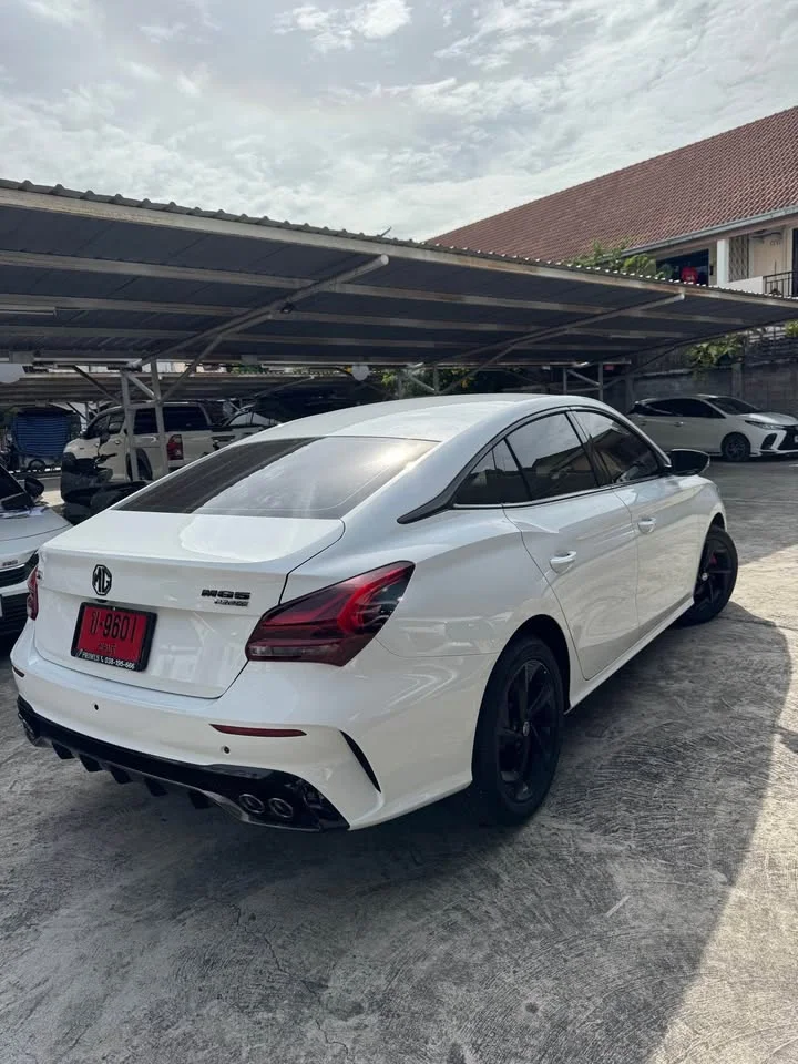 2025 MG 5 II 3