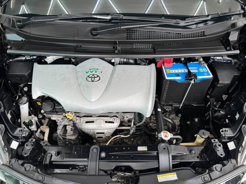 2018 Toyota Sienta II 2