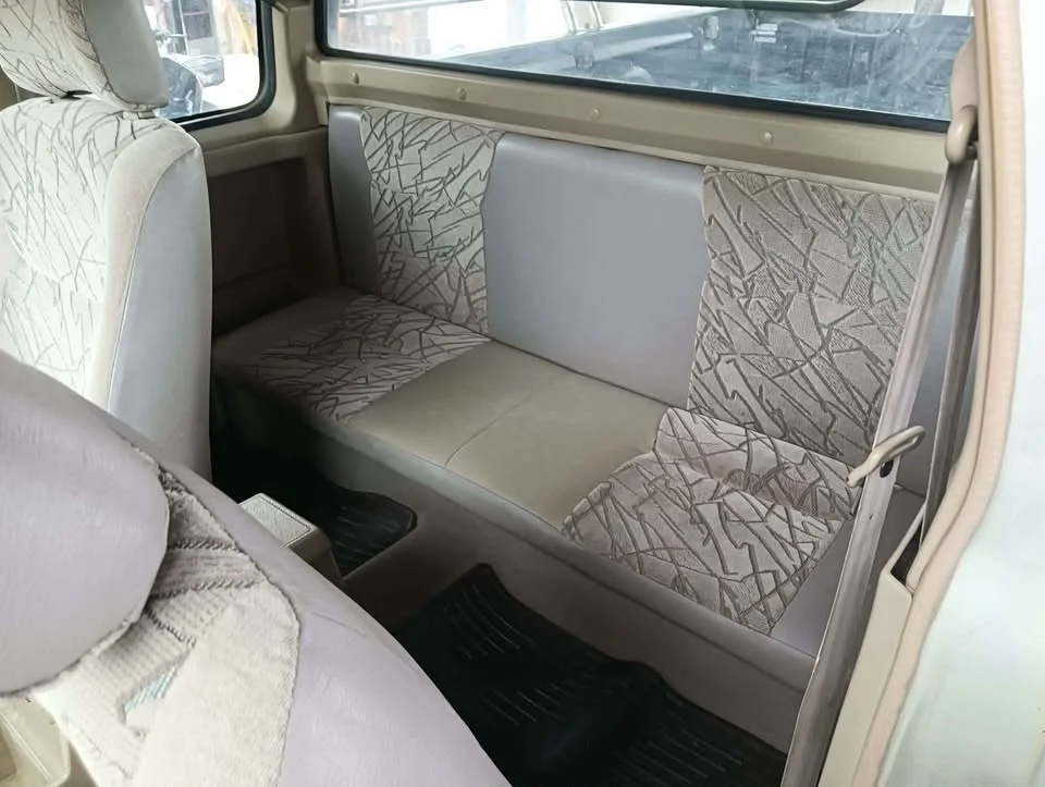 2004 Nissan Frontier I 2