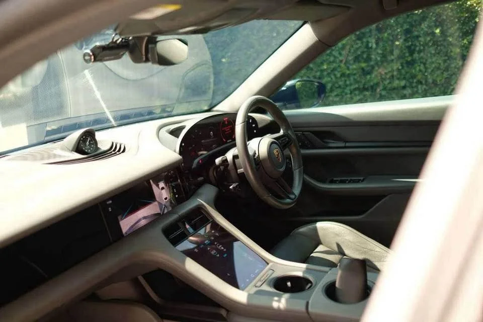 2023 Porsche Taycan 9J1 3