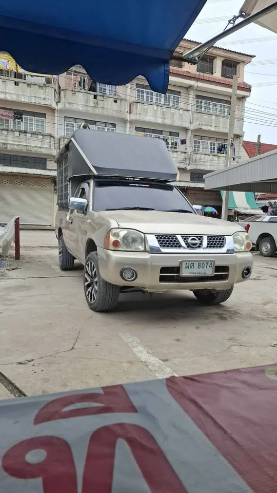2006 Nissan Frontier I 3