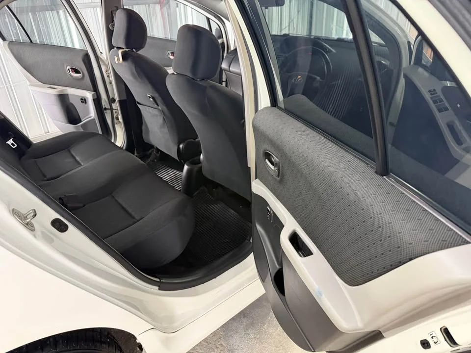 2012 Toyota Yaris II 3