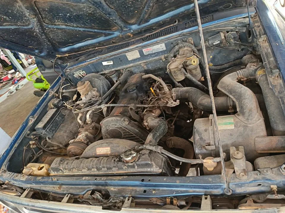 1992 Toyota Hilux Mighty-X V 2