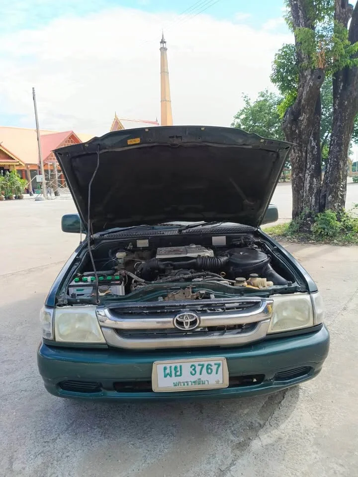 2004 Toyota Hilux Tiger VI 2