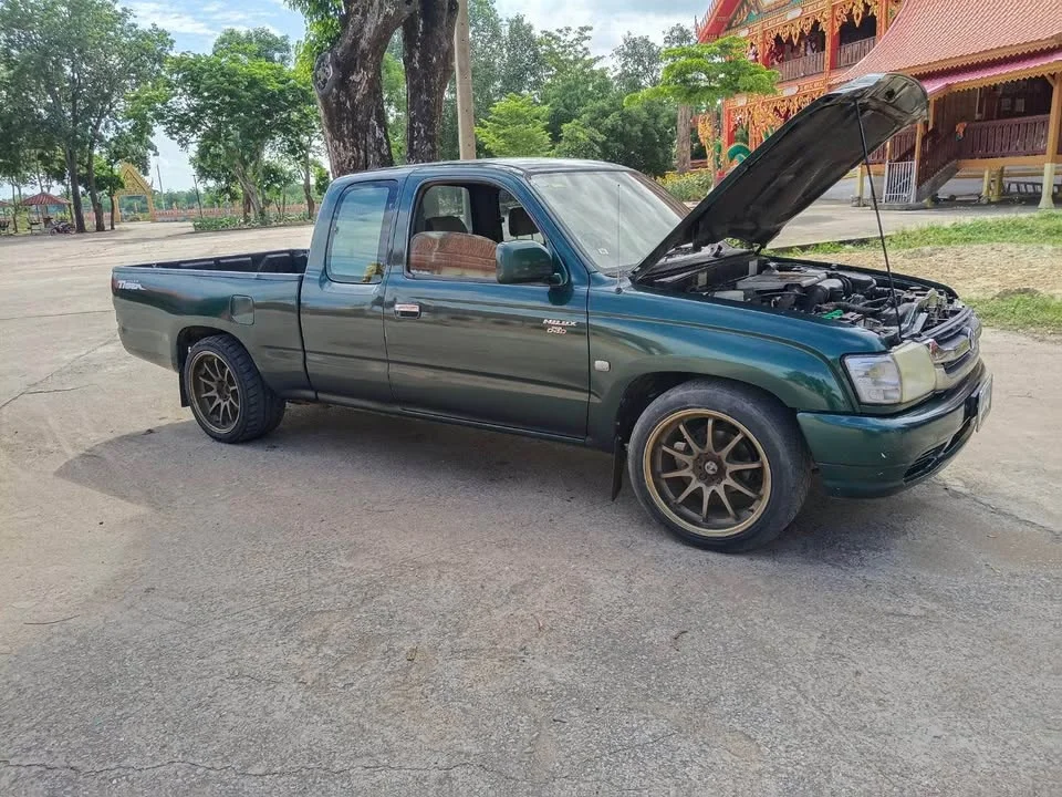 2004 Toyota Hilux Tiger VI 3