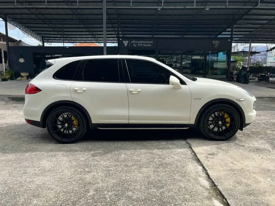 2011 Porsche Cayenne II 2