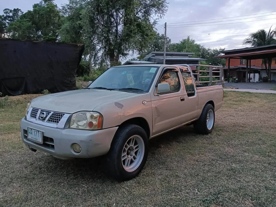 2004 Nissan Frontier I 2
