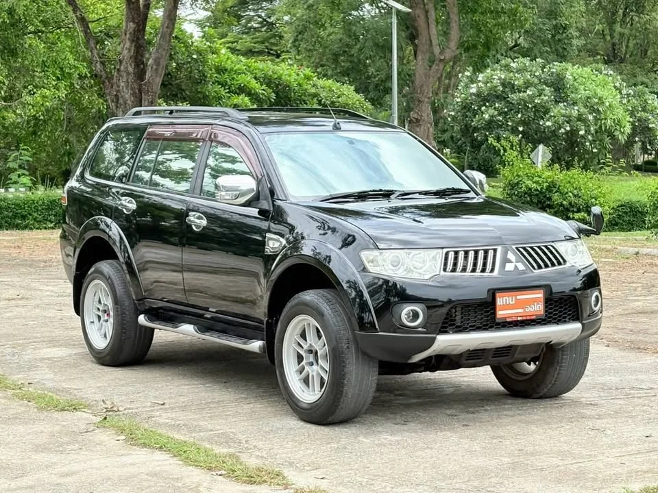 2010 Mitsubishi Pajero Sport II 2