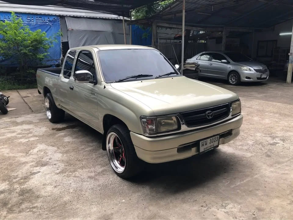 Toyota Hilux Tiger VI 2