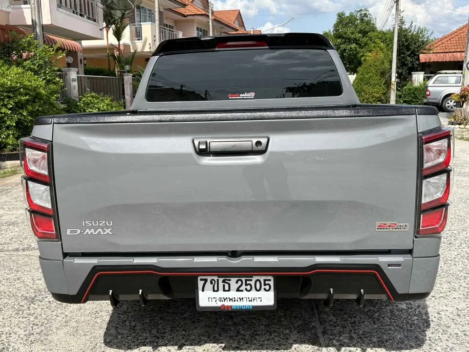 2025 Isuzu D-Max III (RG) 3