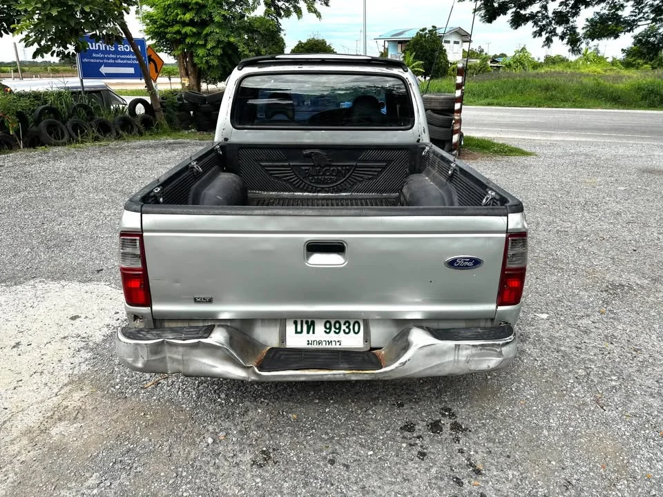 2000 Mazda 2500 Fighter V 3