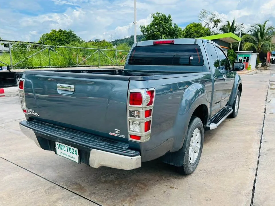 2013 Isuzu D-Max II (RT) 3