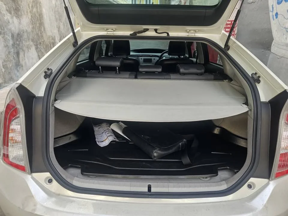2012 Toyota Prius III 3