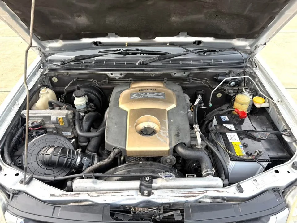2005 Isuzu D-Max I 3