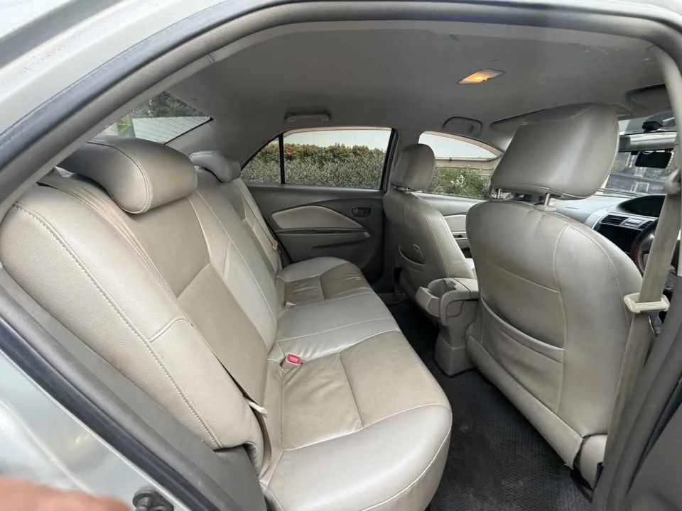 2010 Toyota Vios II 2