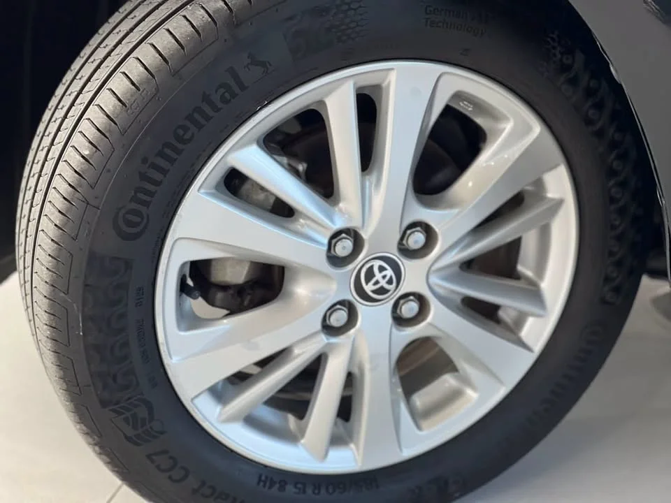 2017 Toyota Yaris ATIV III 2