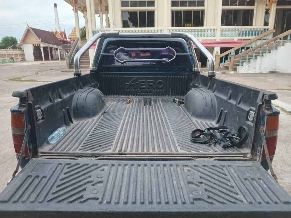 1992 Toyota Hilux Mighty-X V 2