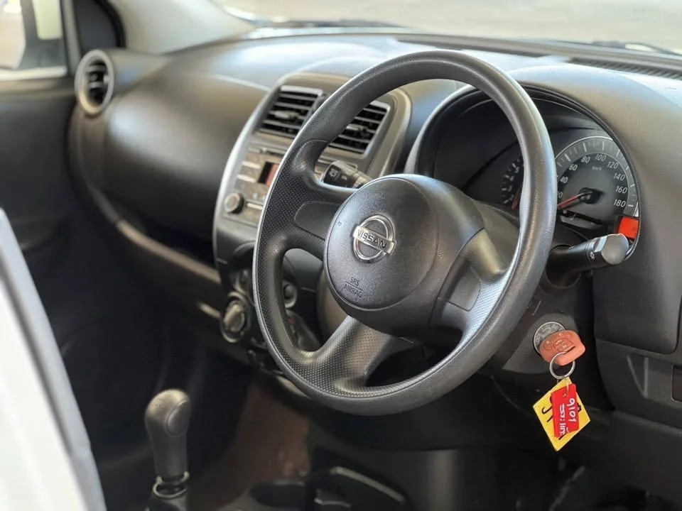 Nissan March IV (K13) 3