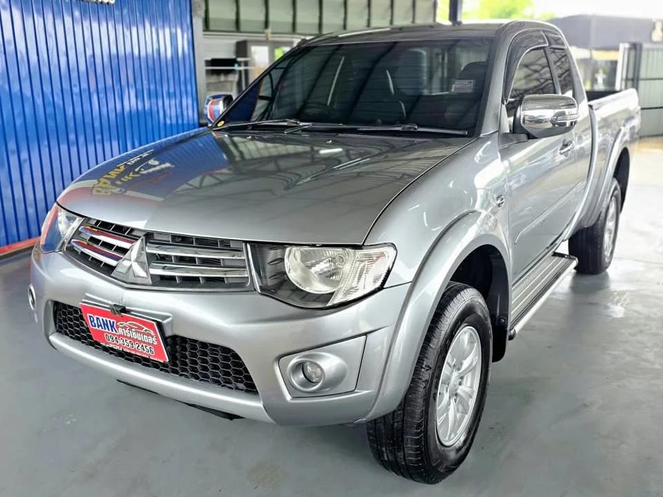 2014 Mitsubishi Triton IV 3