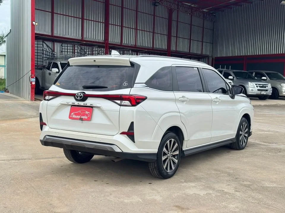 2022 Toyota Veloz III 2