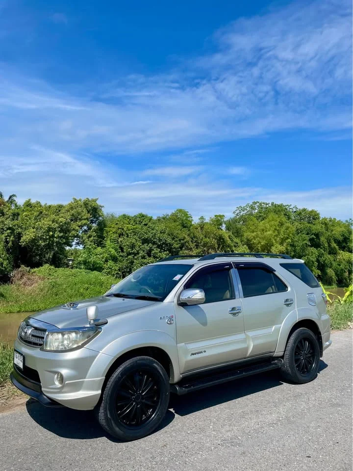 2008 Toyota Fortuner I 3