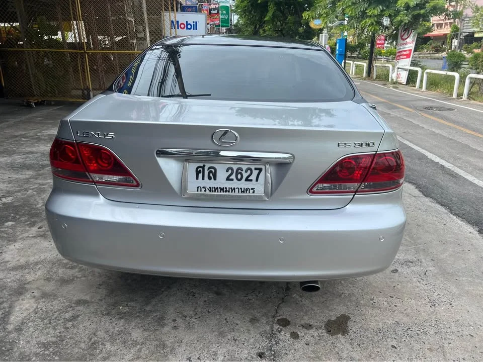 2005 Lexus ES IV 2