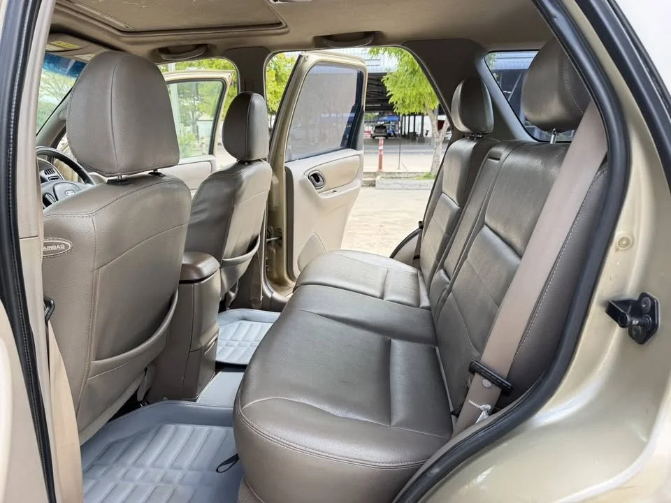2003 Ford Escape I 3