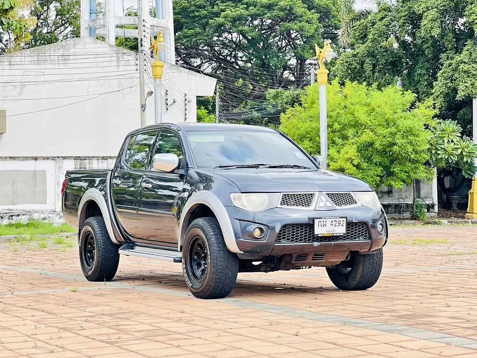 2012 Mitsubishi Triton IV 3