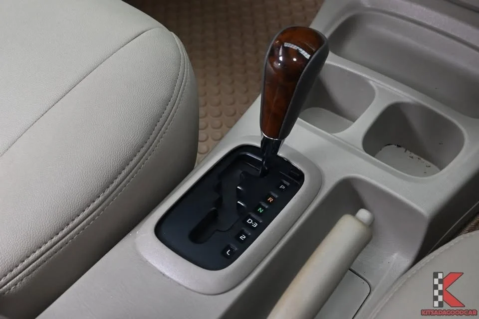 2013 Toyota Innova I 2