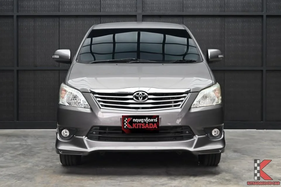 2013 Toyota Innova I 2