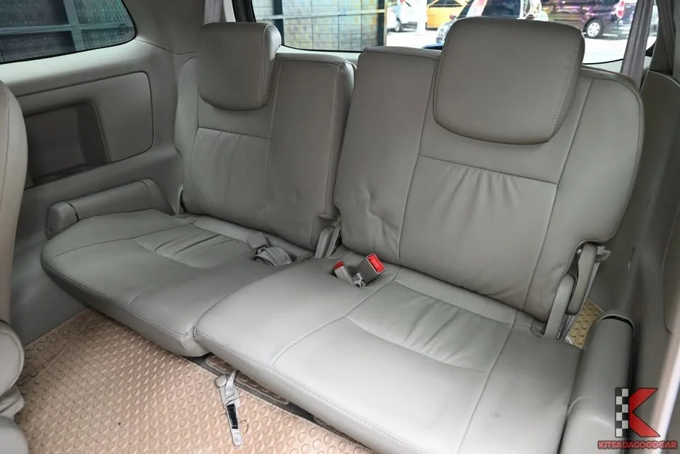 2013 Toyota Innova I 3