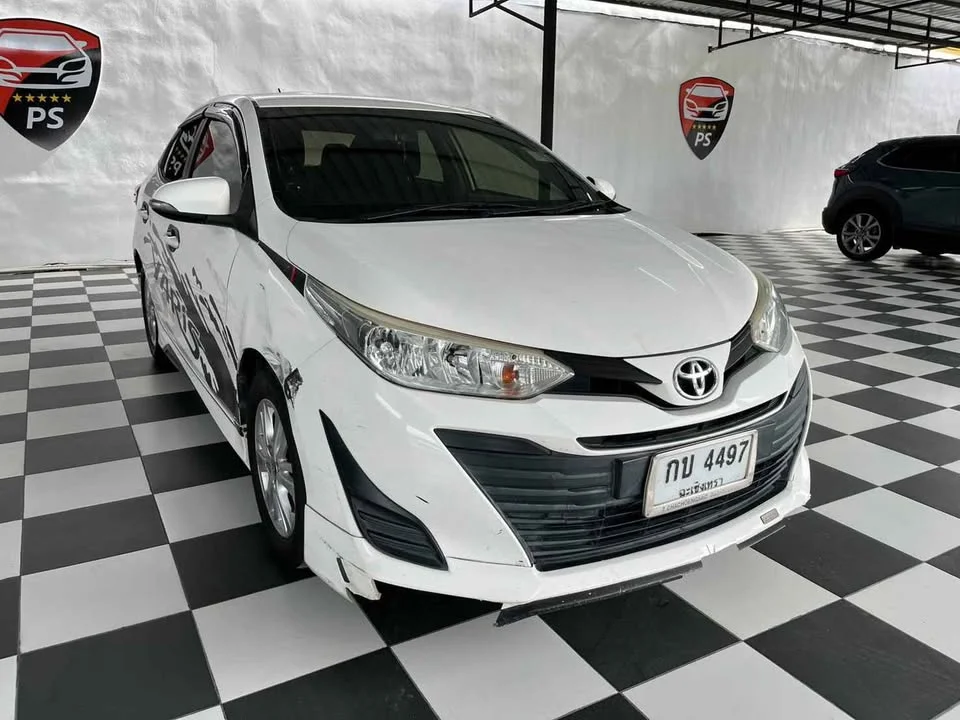 2018 Toyota Yaris ATIV III 2