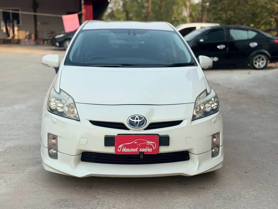 2012 Toyota Prius III 3