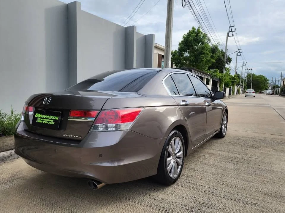 2010 Honda Accord VIII 2