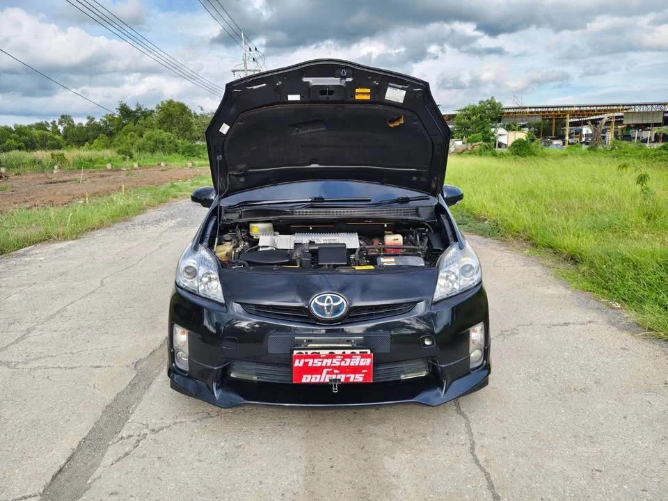 2011 Toyota Prius III 3