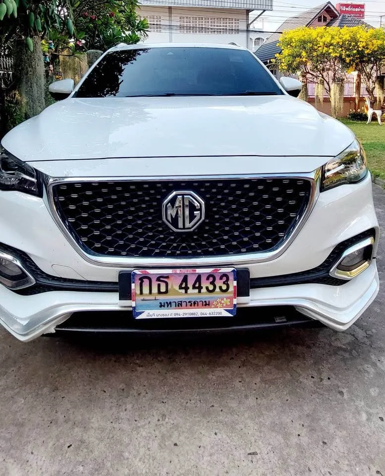 2021 MG HS 2