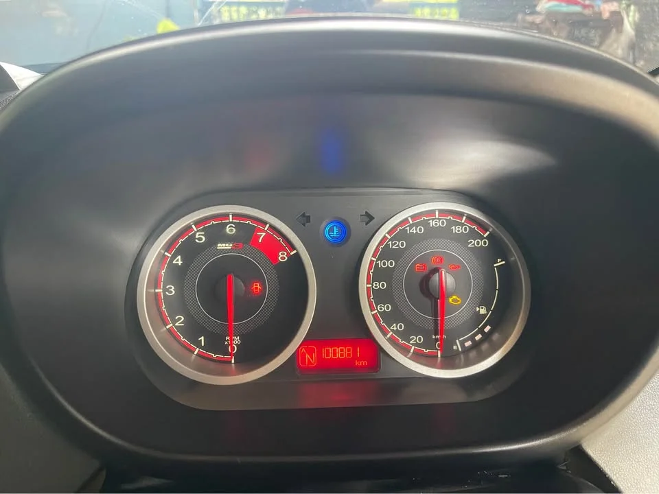 2015 MG 3 II 2