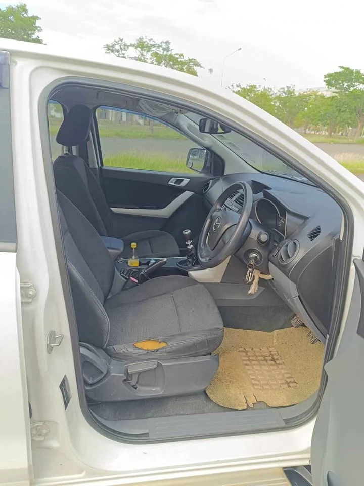 2013 Mazda BT-Series II 2