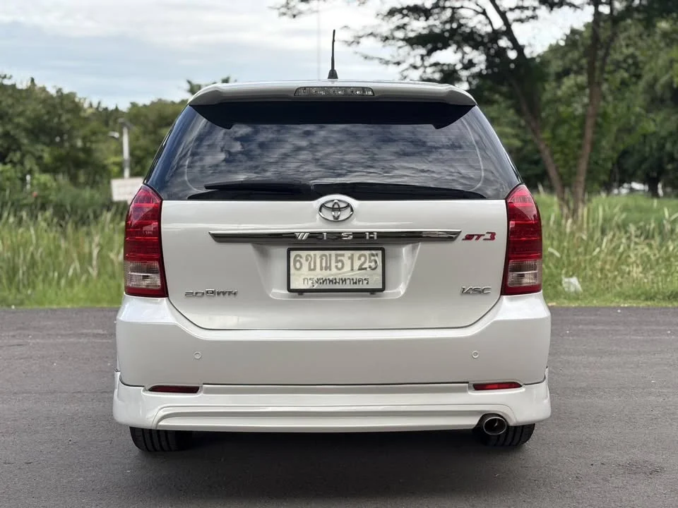 2008 Toyota Wish I 2