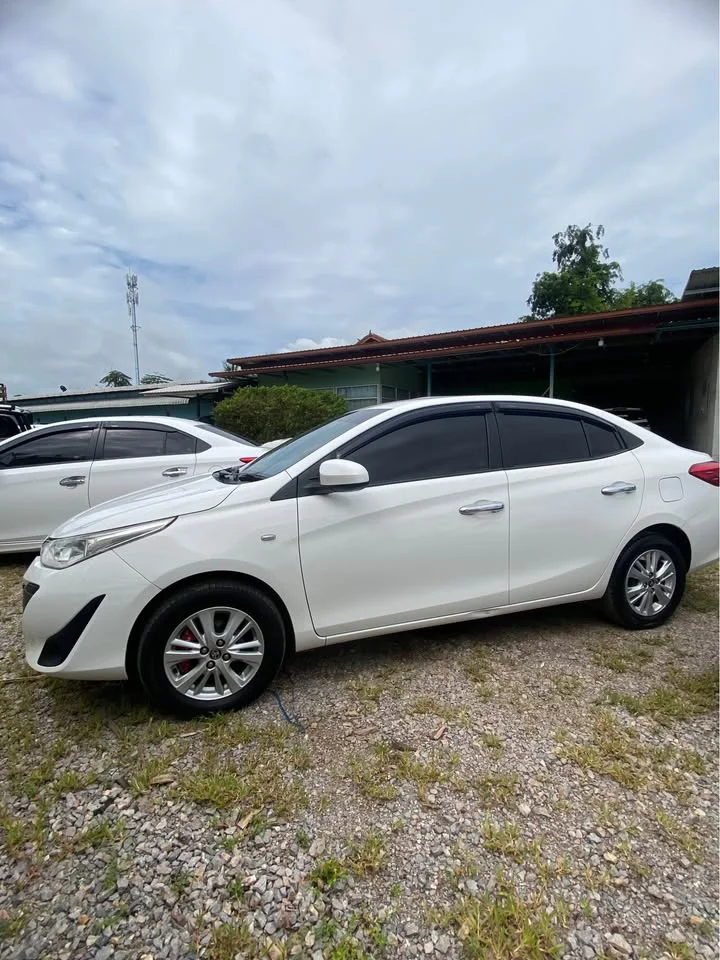 2018 Toyota Yaris ATIV III 2