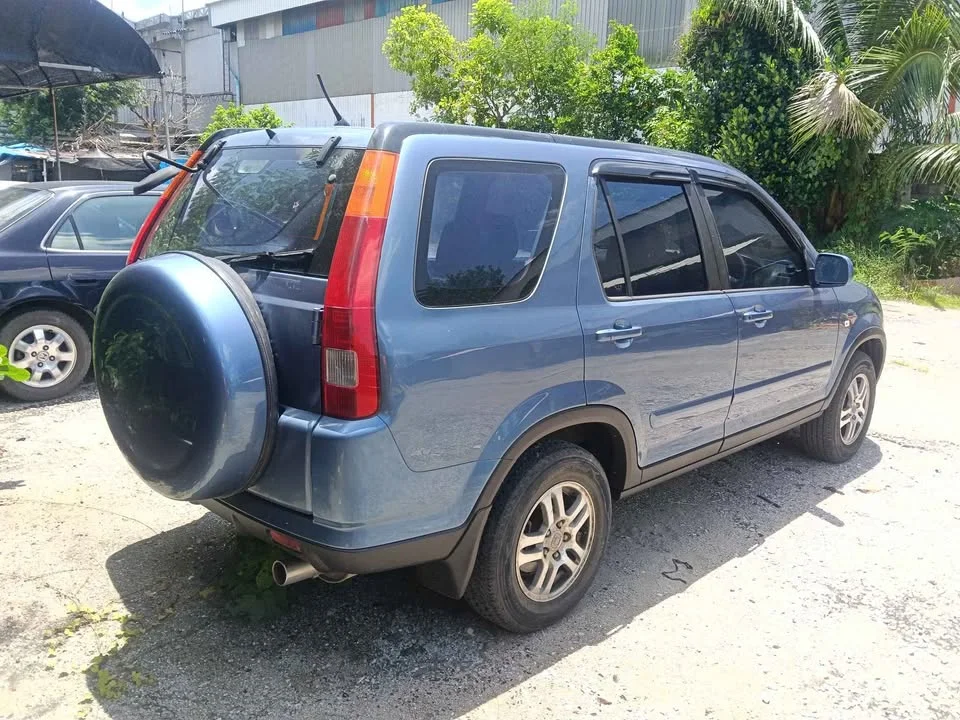2002 Honda CR-V II 2
