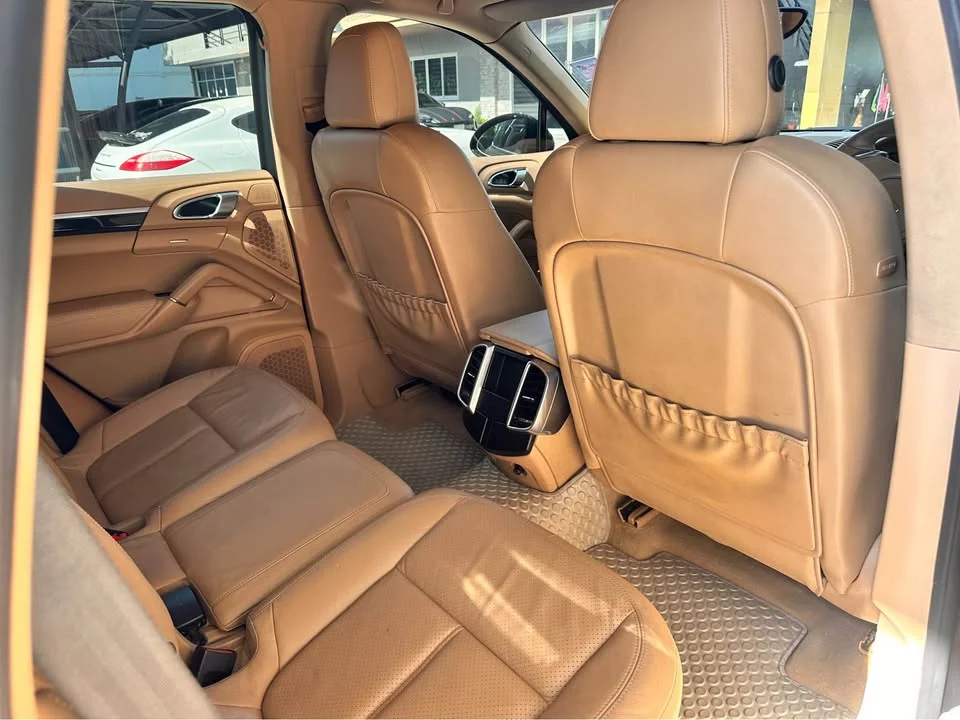 2013 Porsche Cayenne II 2
