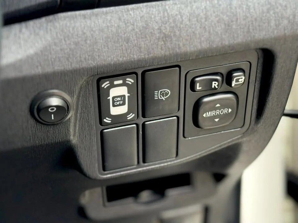 2012 Toyota Prius III 3