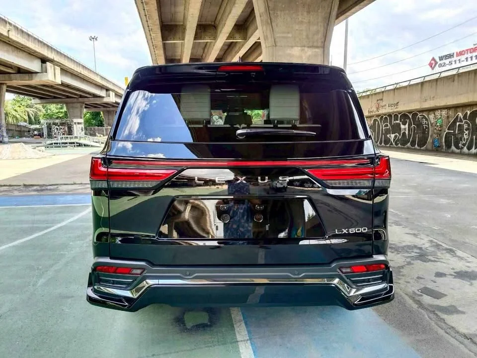 2025 Lexus LX IV 2