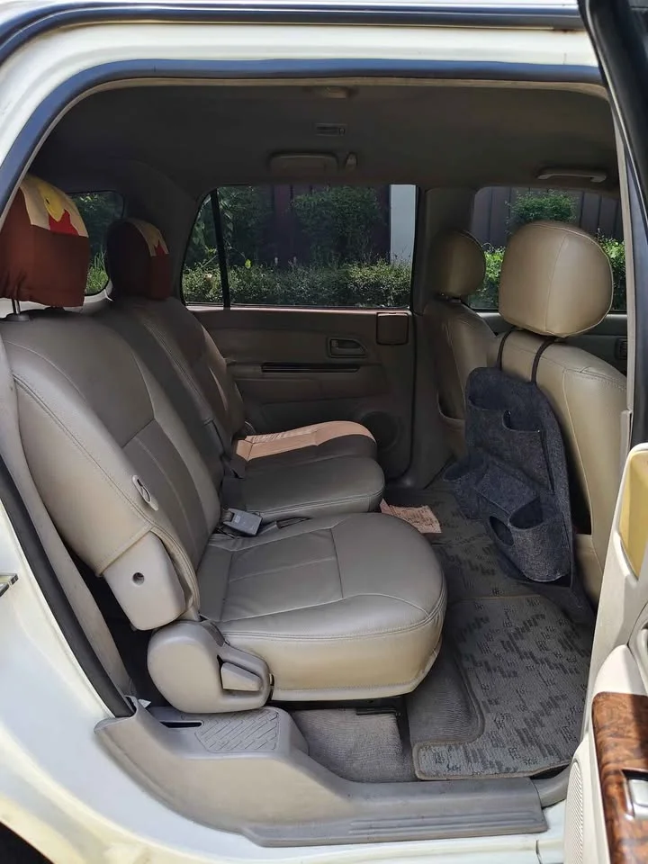2006 Isuzu MU-7 3