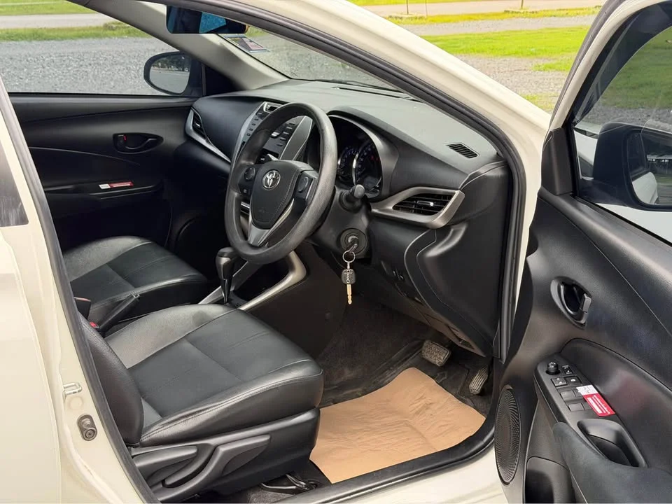 2019 Toyota Yaris ATIV III 3