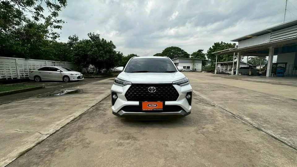 2023 Toyota Veloz III 3