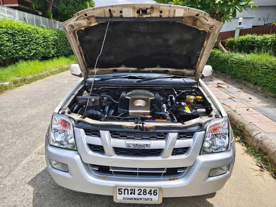 2006 Isuzu MU-7 3